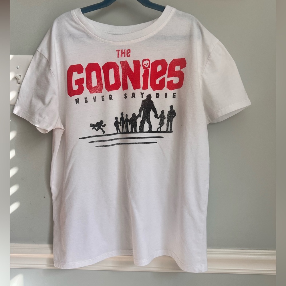 Goonies Never Say Die White and Red Short Sleeve Tee Sz. M